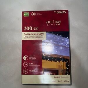 Holiday Living 200ct Cool White Icicle Lights
